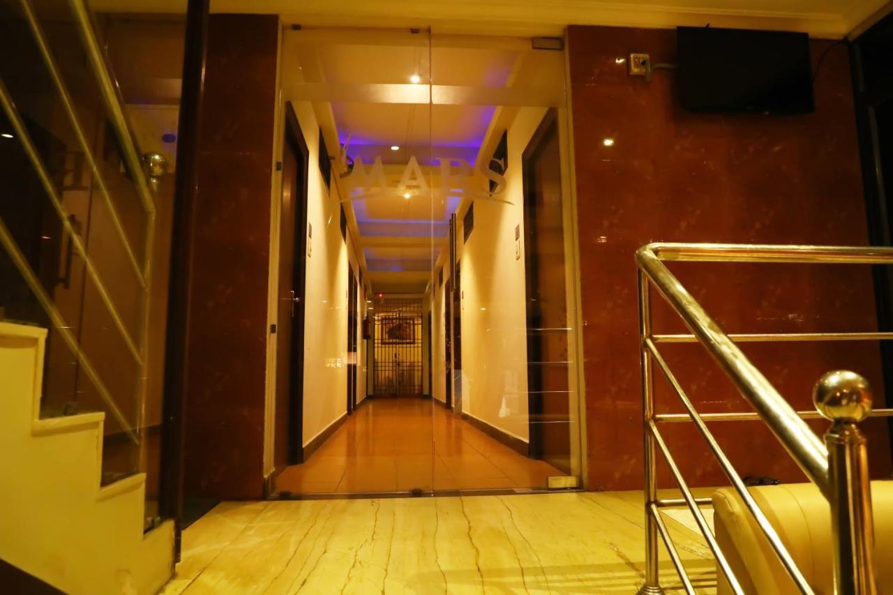 Deluxe Hotel Chennai Esterno foto
